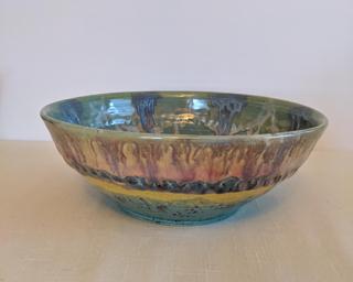 A beautiful large bowl for your table.